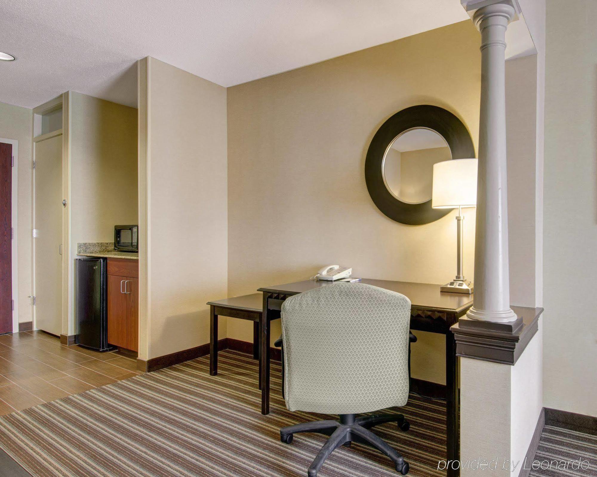 Spark By Hilton Woburn Boston Экстерьер фото